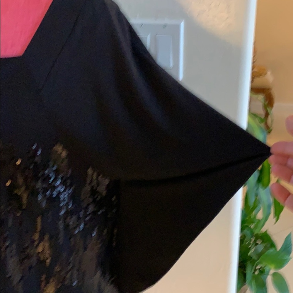 Blouse - Picture 2 of 3